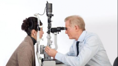 飞秒激光矫正近视眼的手术费用是多少？